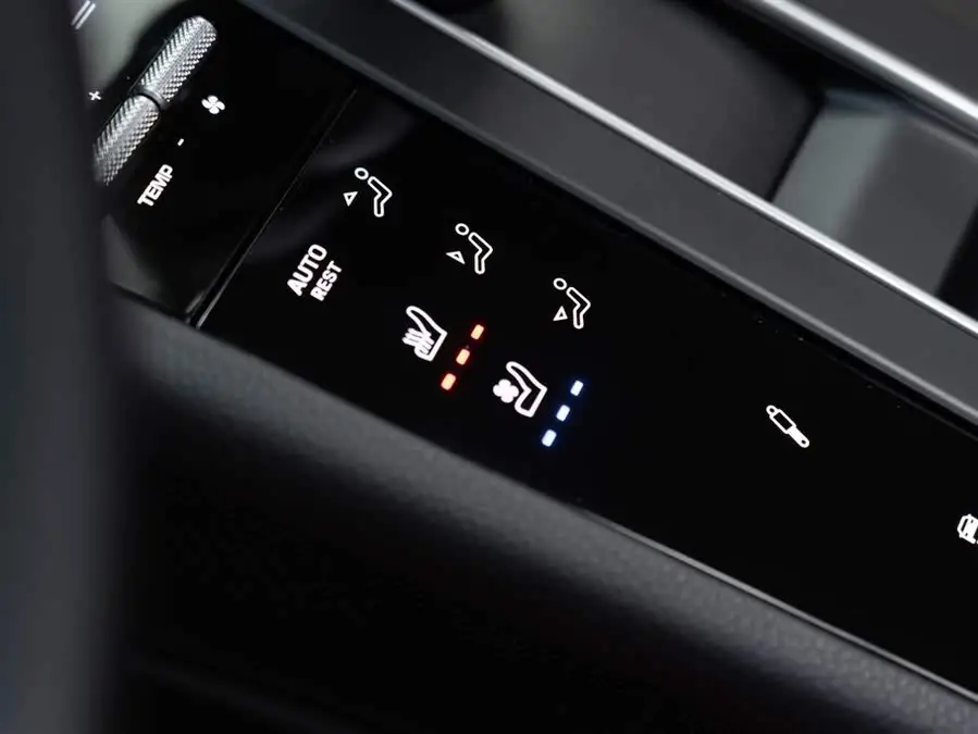 2023 Macan Macan 2.0T