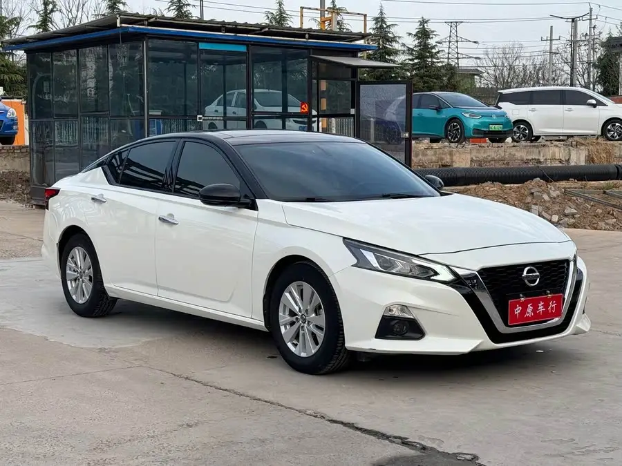 تينّا 2020 2.0L XL فئة الراحة