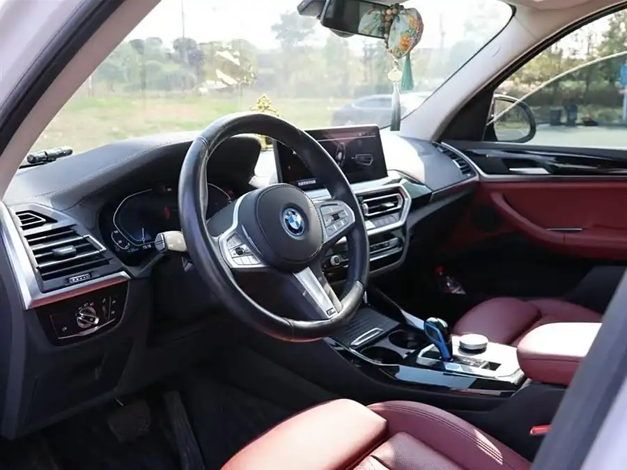 بي ام دبليو iX3 2022 الطراز الرائد