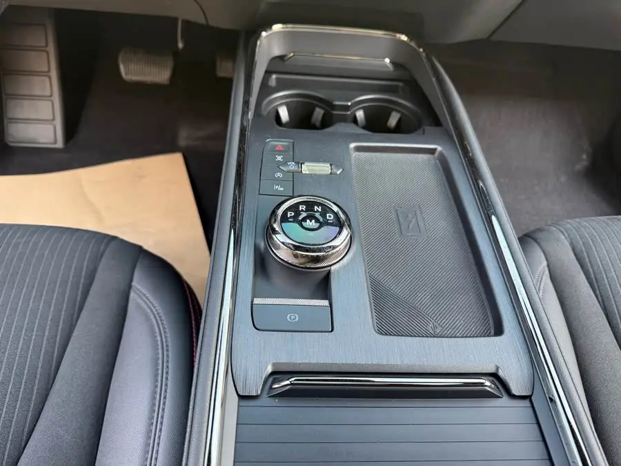 2022 فورد مونديو EcoBoost 245 ST-Line