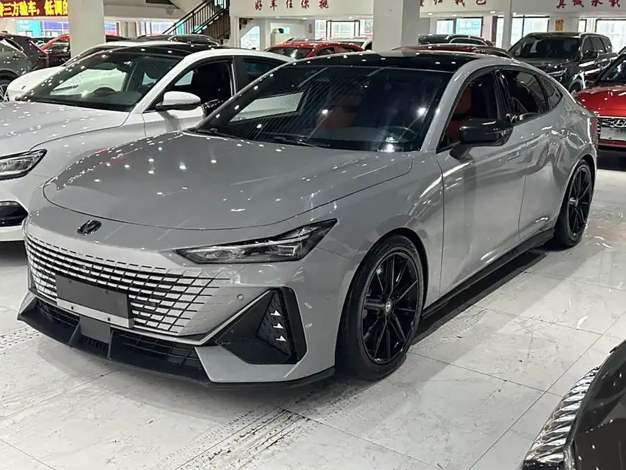 Changan UNI-V 2022 1.5T Sport Edition