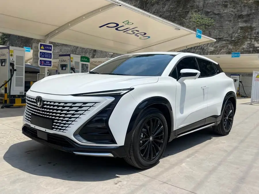 شانغن UNI-T 2023 الجيل الثاني 1.5T الفاخر