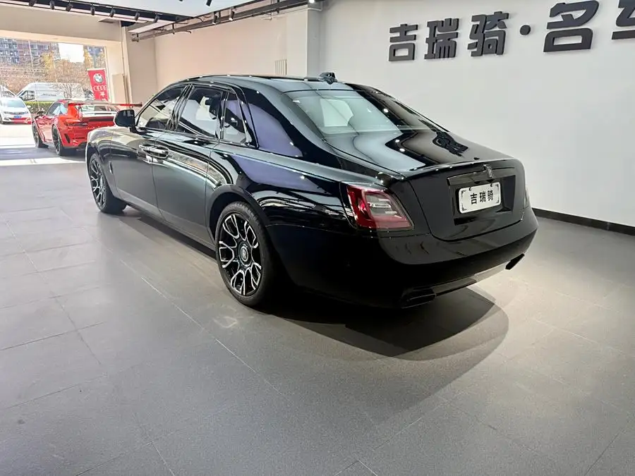 غوست 2024 طراز 6.7T بلاك بادج