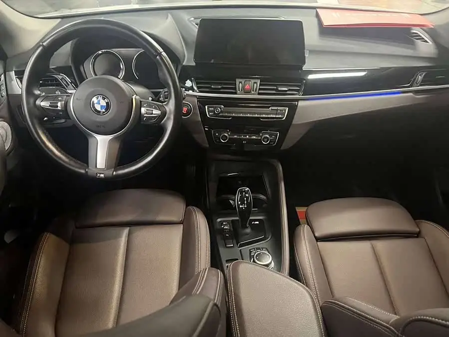 BMW X1 2022 sDrive25Li Leading Edition