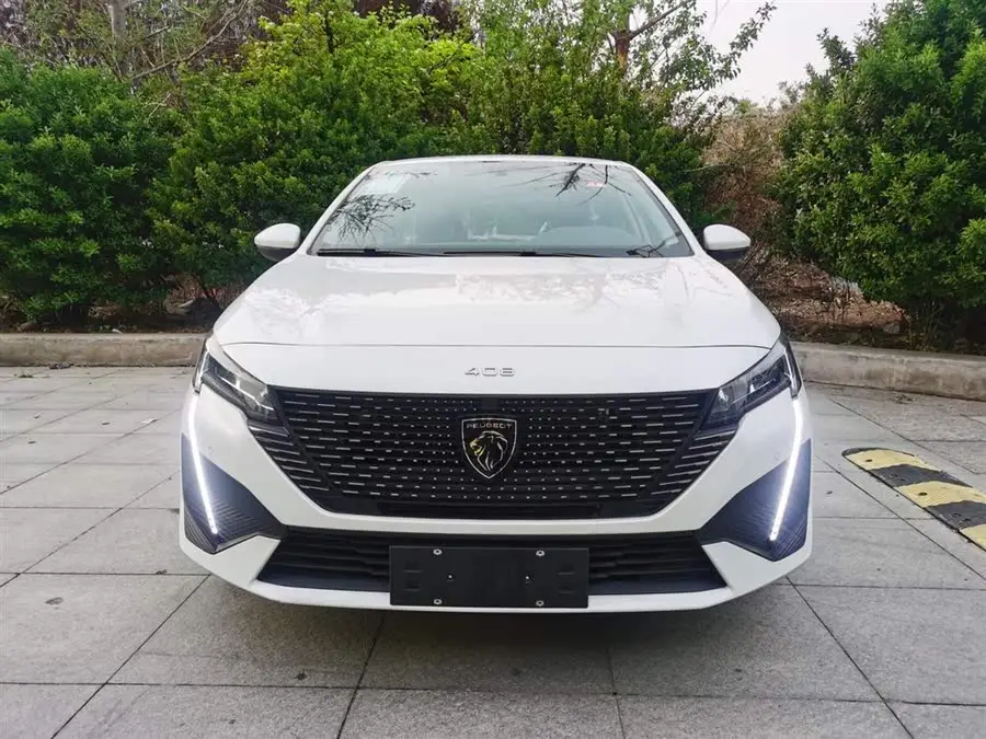 Peugeot 408 2022 1.6T Pursuit Edition