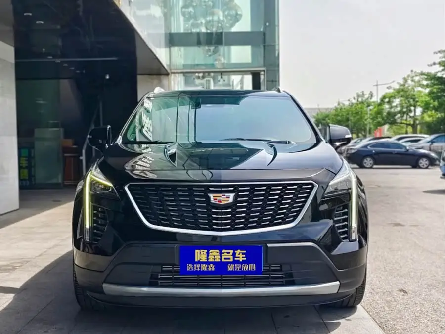 كاديلاك XT4 2022 28T دفع ثنائي فئة بريميوم
