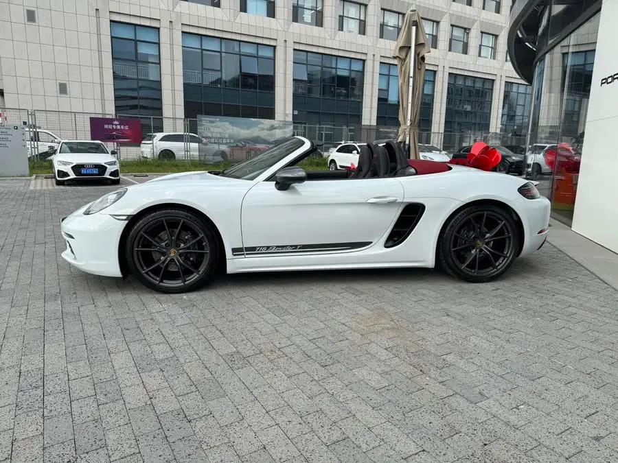 Porsche 718 2019 Model Boxster T 2.0T
