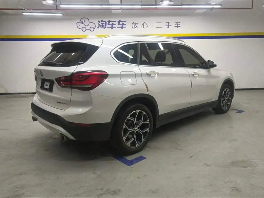 BMW X1 2021 sDrive25Li Leading Edition