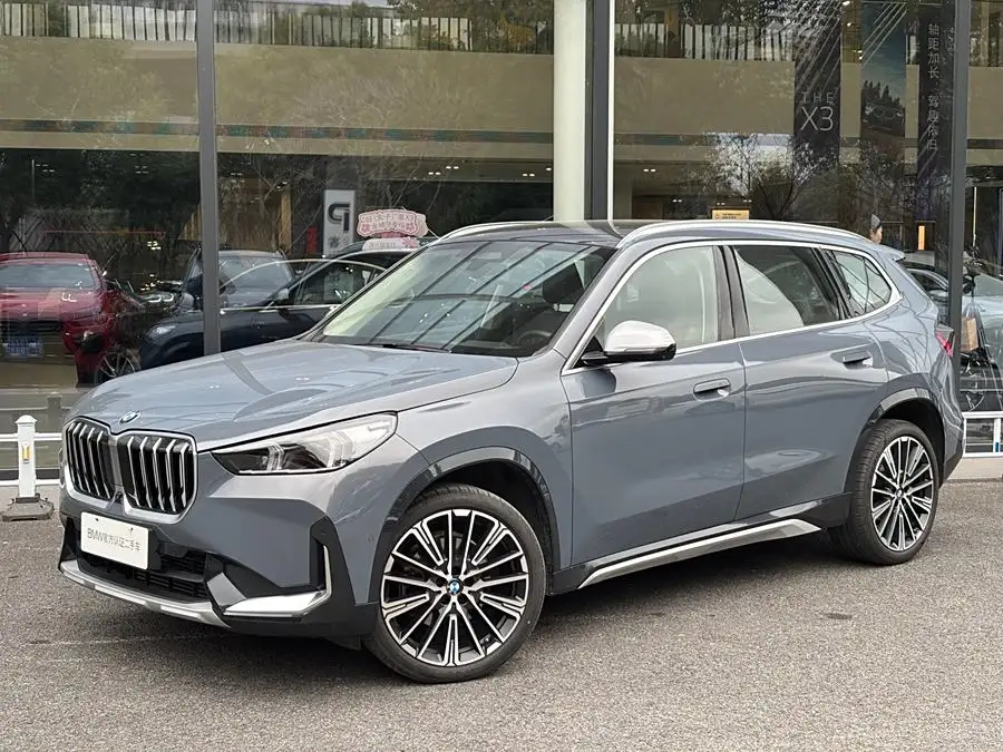 BMW X1 2023 xDrive25Li X Design Package