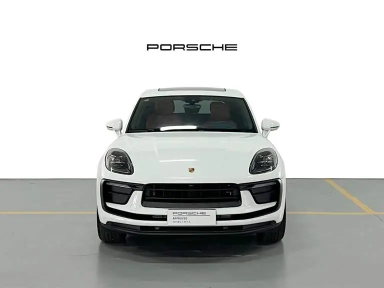 معلومات السيارة الأساسية