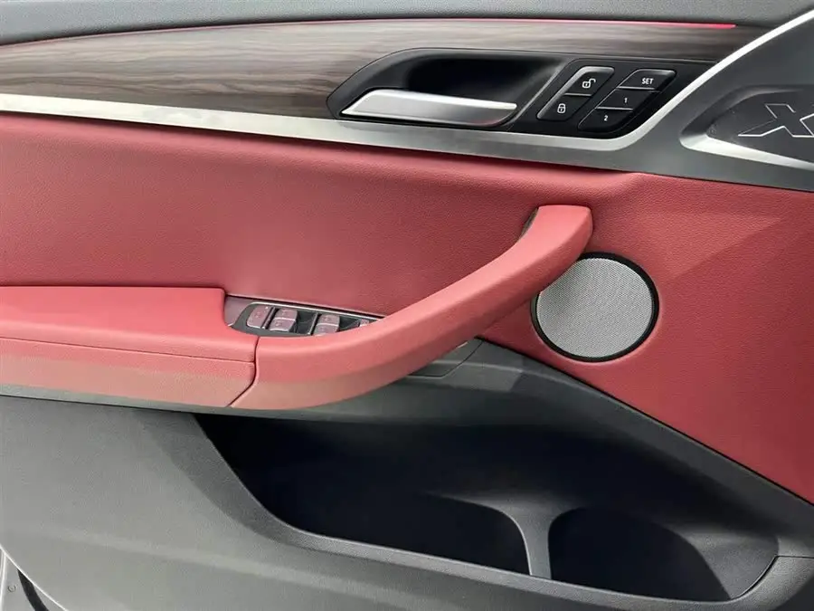 بي إم دبليو X3 2023 xDrive30i الطراز الرائد حزمة M ليلية