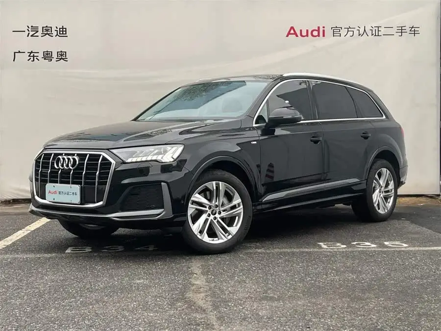 Audi Q7 2024 45 TFSI quattro S line Sport