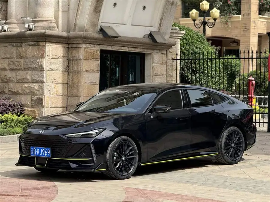 Changan UNI-V 2022 1.5T Sport Edition