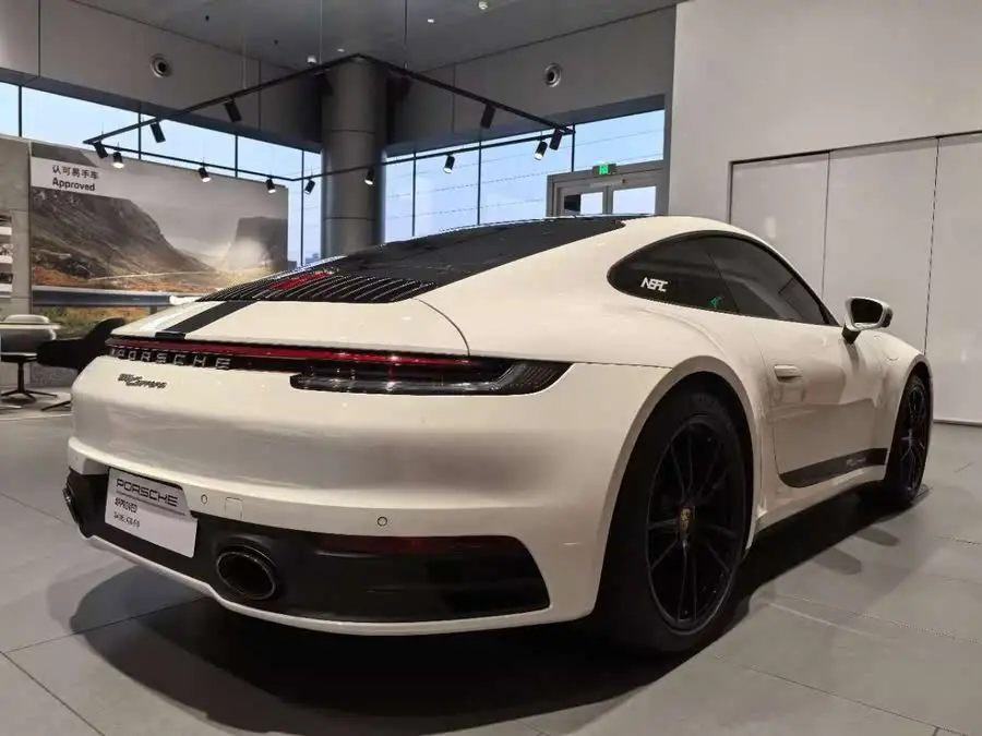 Porsche 911 2022 Carrera 3.0T