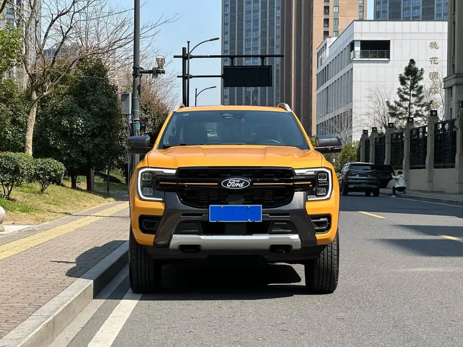 رانجر 2023 وايلد تراك 4WD أوتوماتيك بنزين