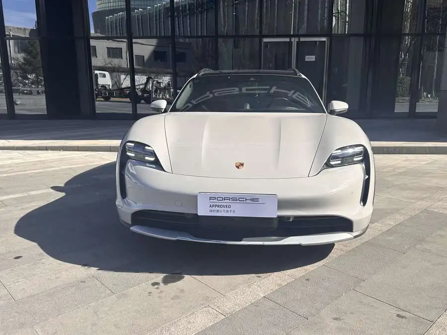 تايكان 2022 تايكان 4 كروس توريسمو