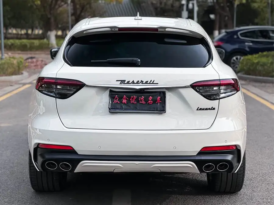 Levante 2023 3.0T Modena