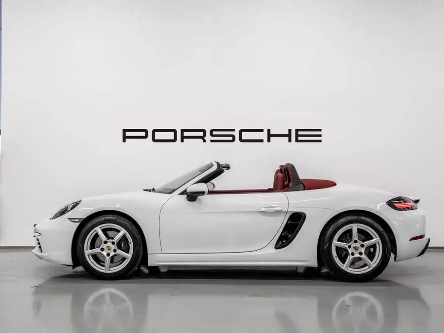 Porsche 718 2022 Model Boxster 2.0T