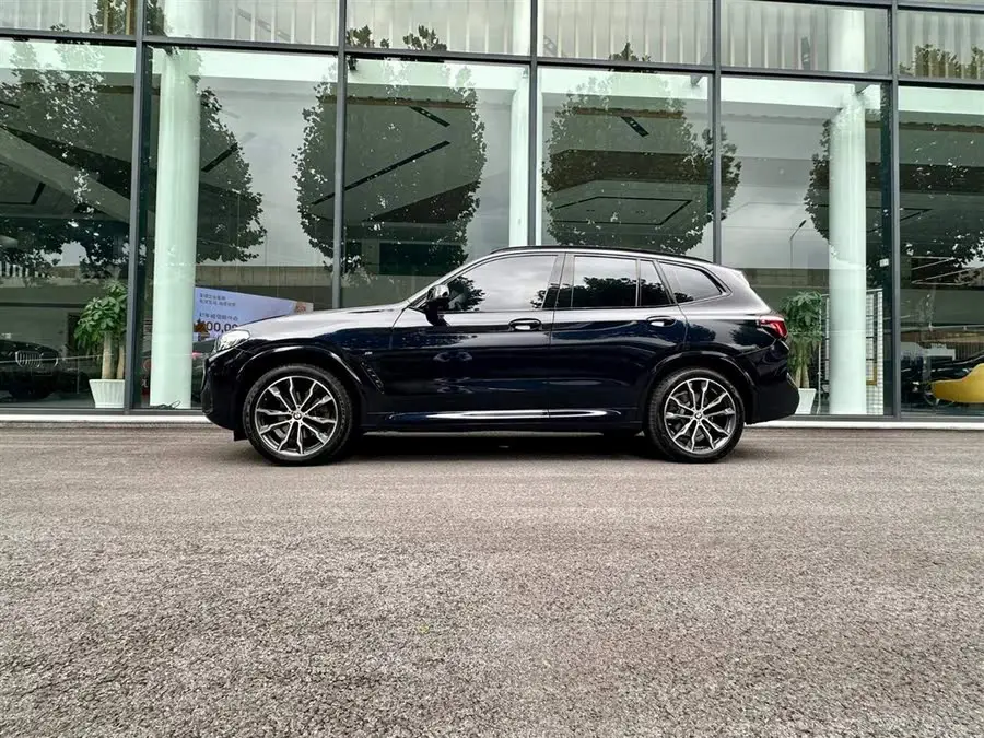 BMW X3 2023 xDrive30i Leading Model M Night Package