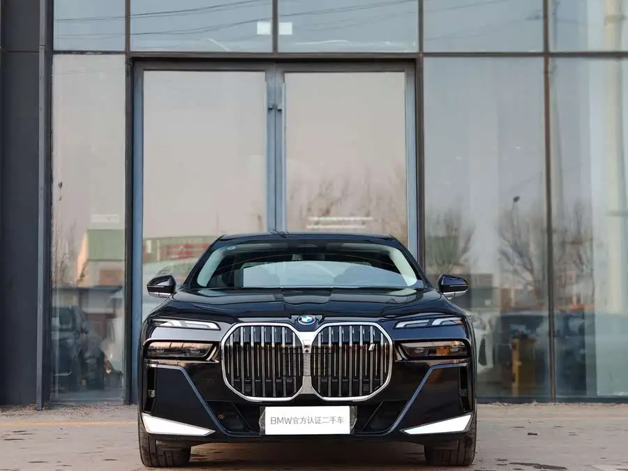 BMW i7 2023 eDrive50L Leading M Sport Package