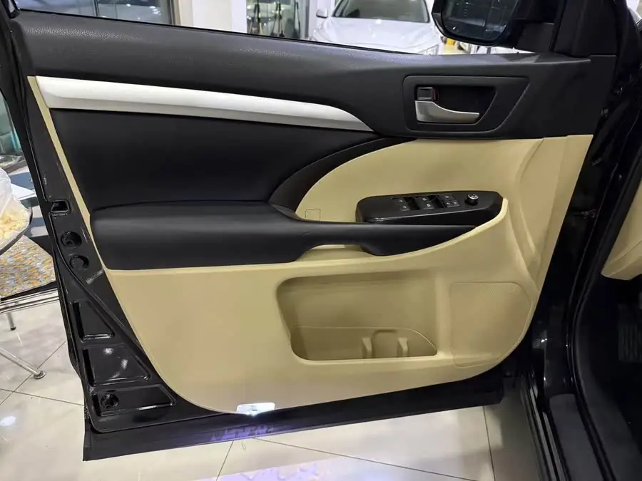 هايلاندر 2018 2.0T دفع ثنائي نسخة النخبة 5 مقاعد الوطنية السادسة