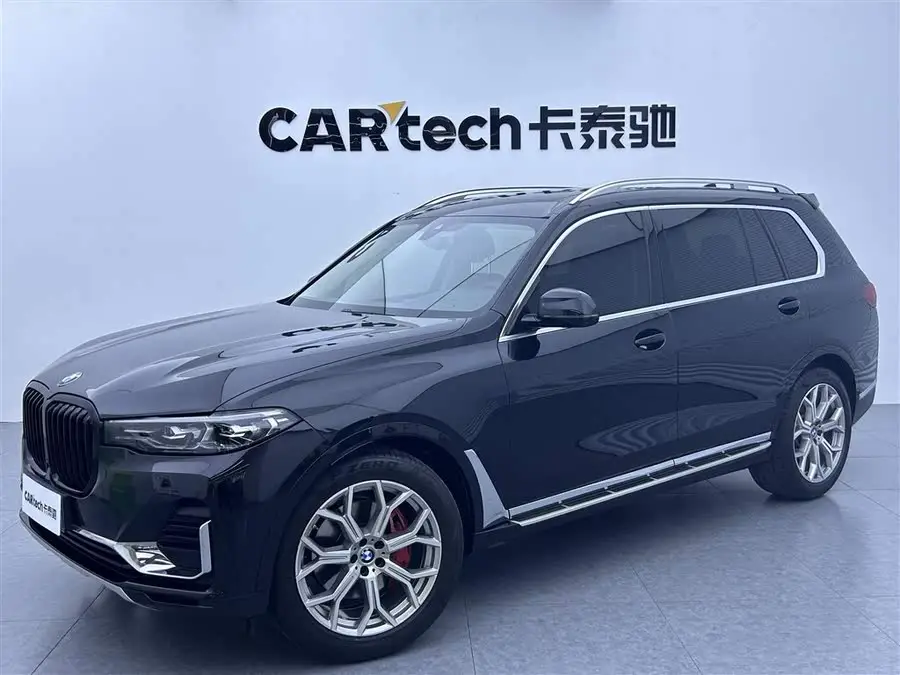 بي إم دبليو X7 2022 xDrive40i حزمة الفخامة