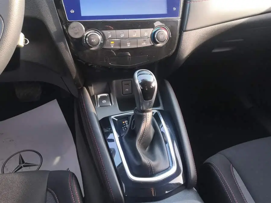 نيسان قاشقاي 2019 2.0 لتر CVT النسخة الذكية