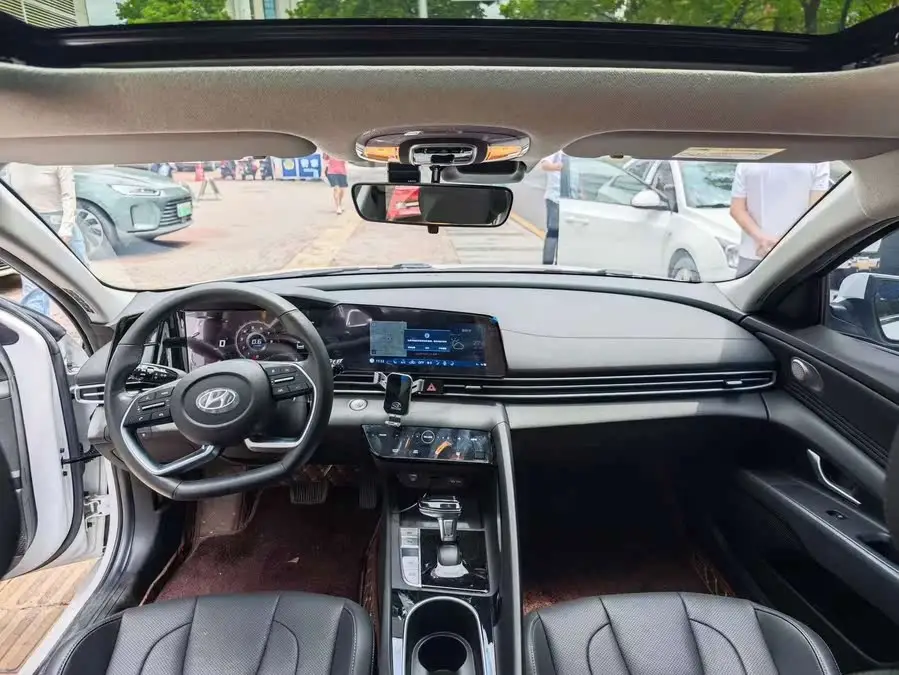 إيلانتر 2021 1.5 لتر CVT LUX المتميزة