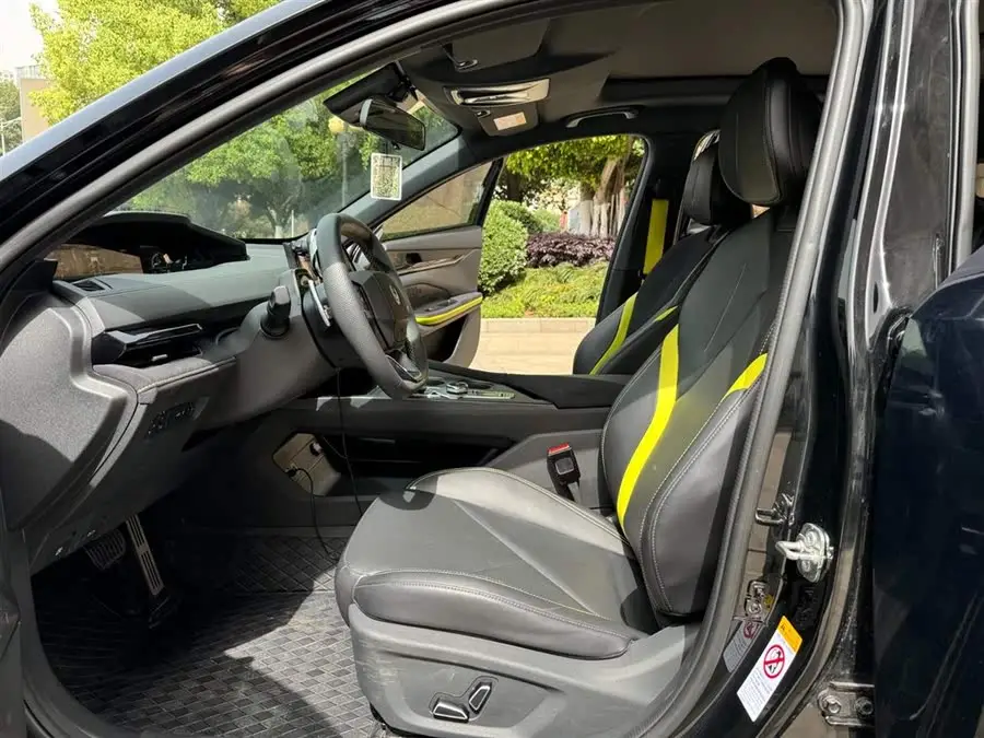 Changan UNI-V 2022 1.5T Sport Edition