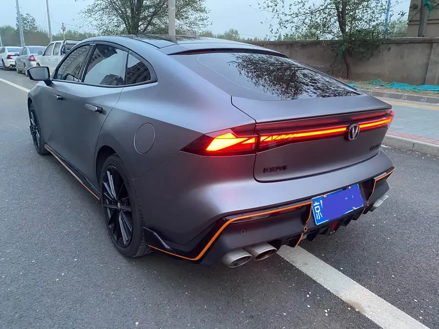 Changan UNI-V 2022 2.0T Ling Su Version