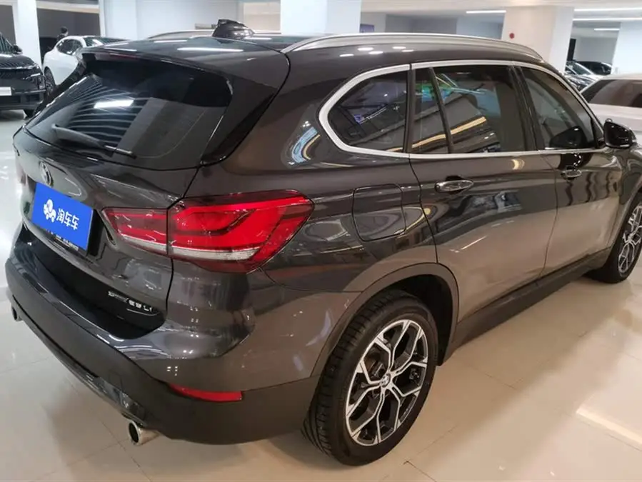 بي إم دبليو X1 2022 sDrive25Li النسخة الرائدة