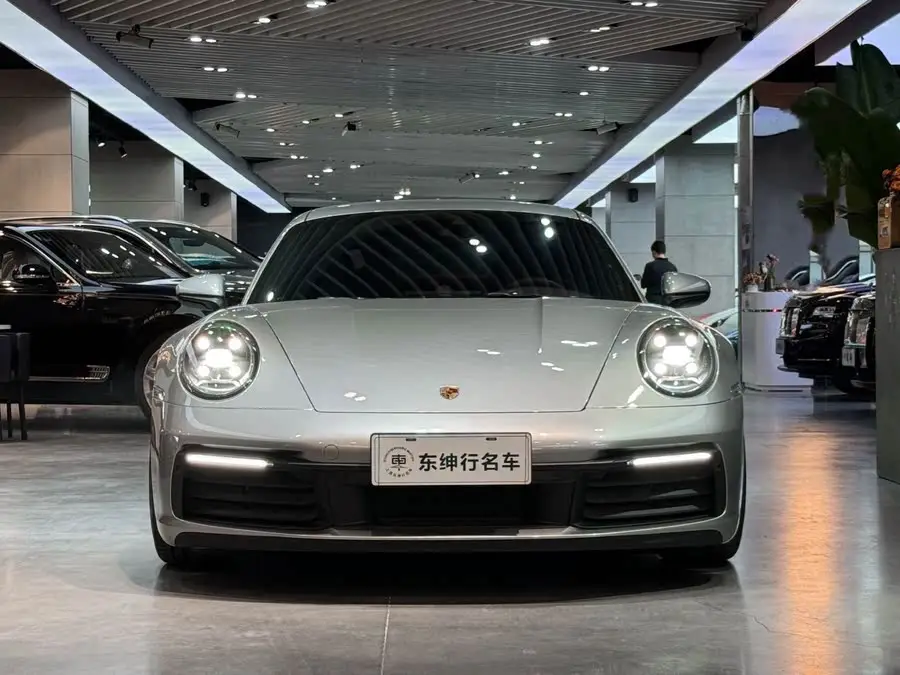 Porsche 911 2022 Carrera 3.0T