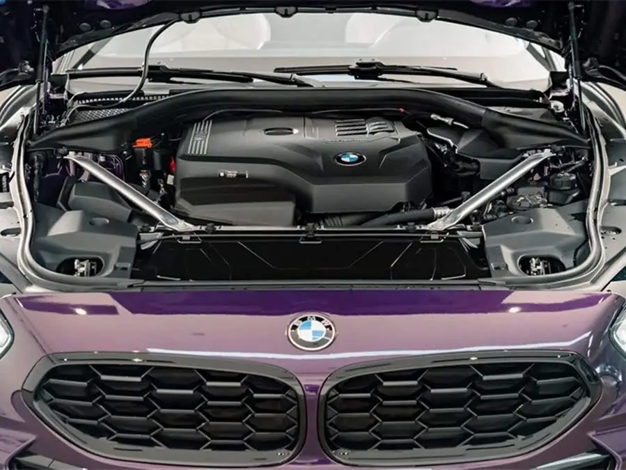 بي إم دبليو Z4 2023 sDrive 25i M حزمة رياضية ليلية