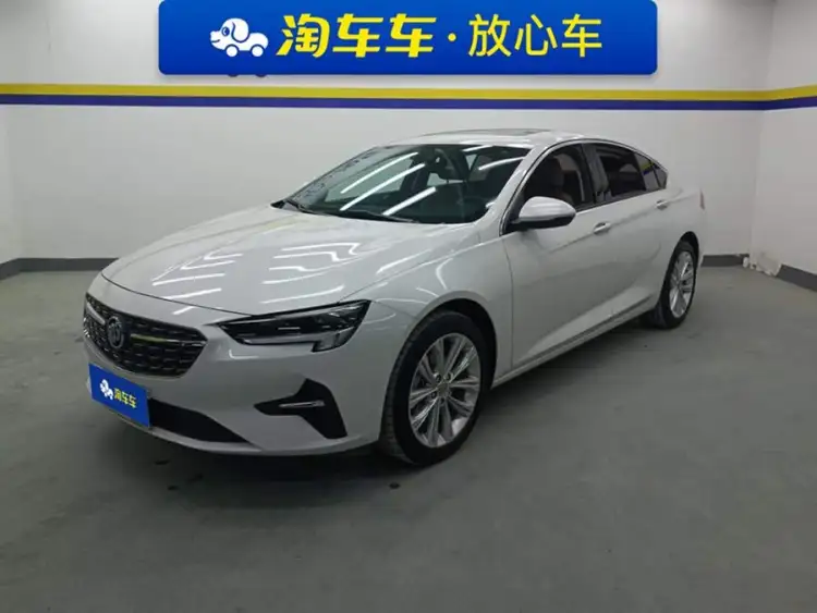 Regal 2023 Model 652T Intelligent Edition