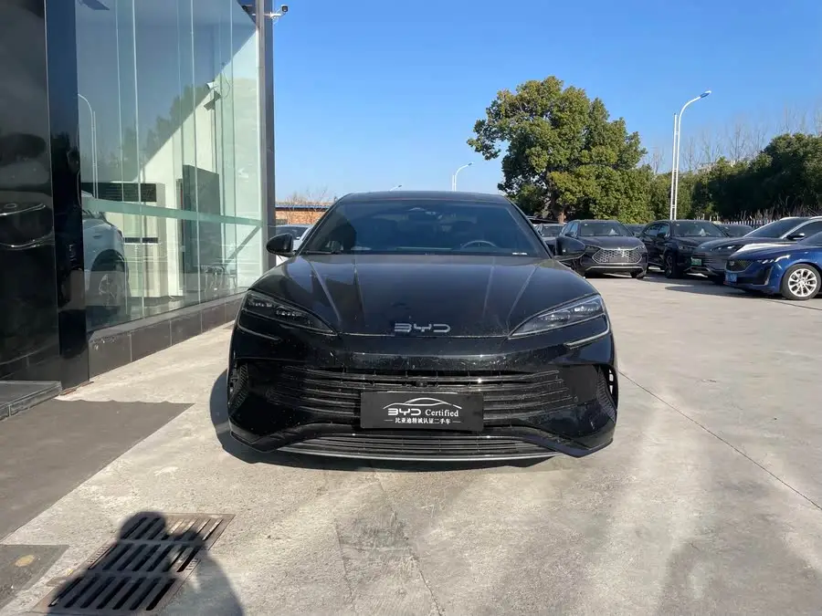 سيلاون 2024 إصدار المجد DM-i 1.5L 121 كم الطراز المتميز