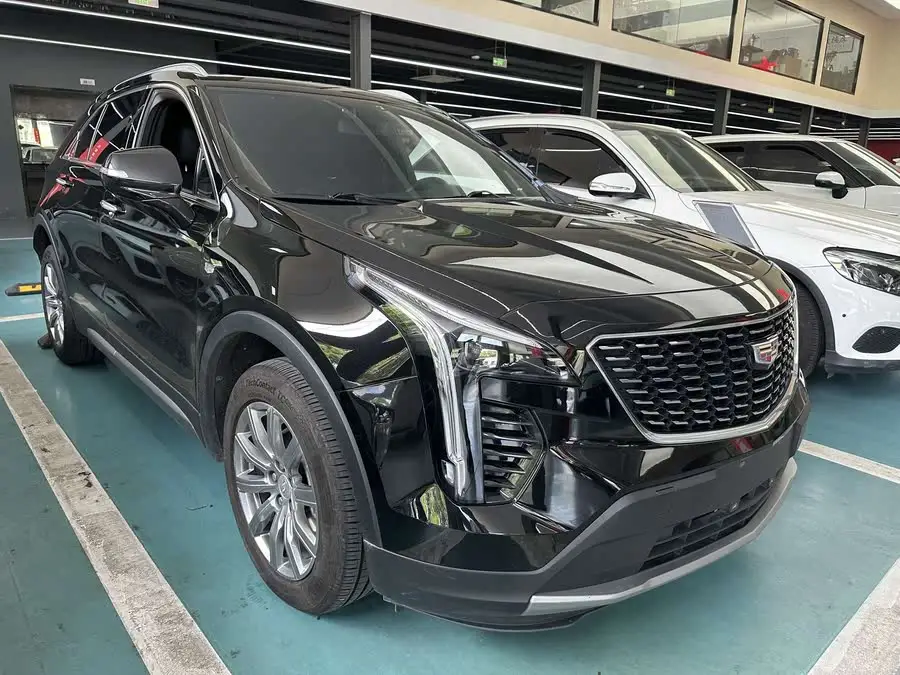 Cadillac XT4 2021 28T FWD Premium