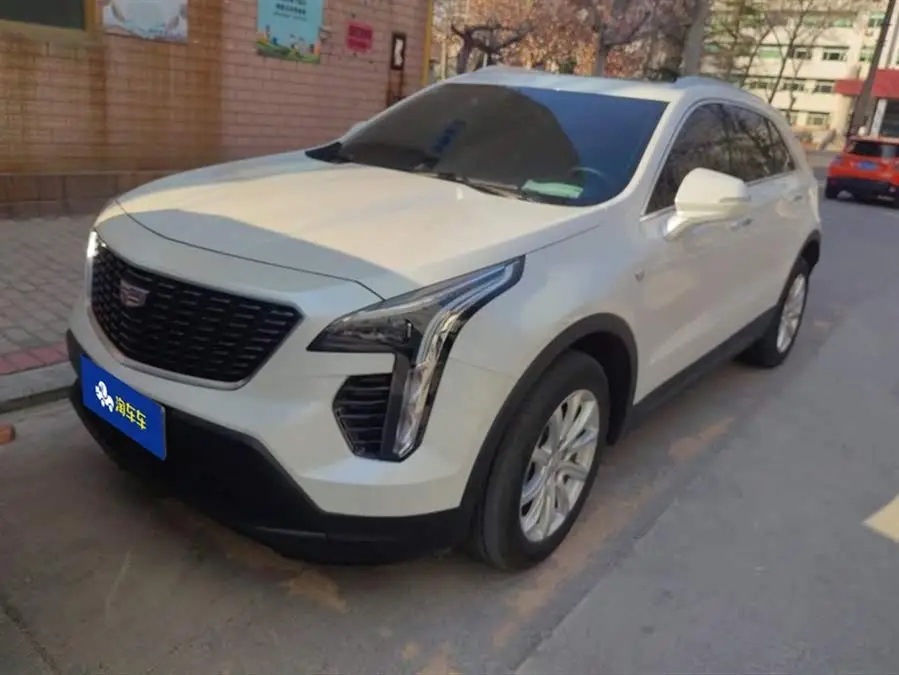 Cadillac XT4 2022 28T FWD Luxury