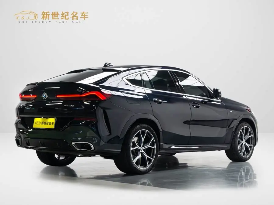 بي إم دبليو X6 2022 xDrive40i باقة M الرياضية الحصرية