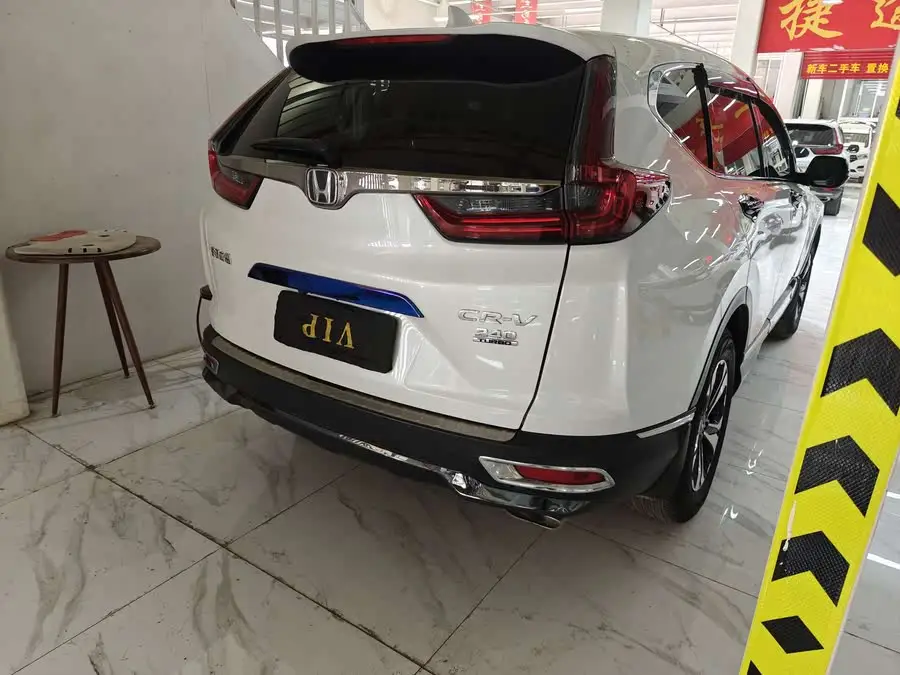 هوندا CR-V 2021 240TURBO CVT النسخة الحضرية ذات الدفع الثنائي