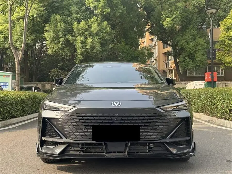 Changan UNI-V 2023 1.5T Sport Version