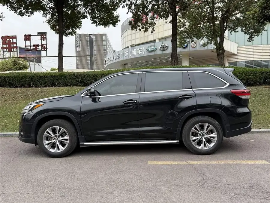 Highlander 2021 2.0T AWD Elite Version 7-seater