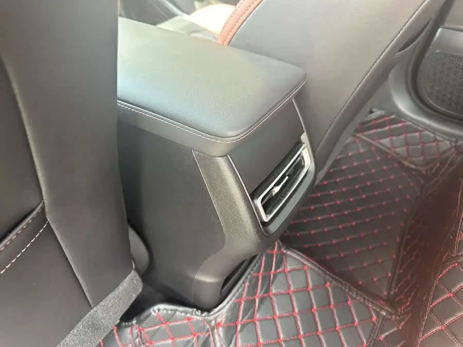 Yidong 2022 PLUS Blue Whale NE 1.4T GDI DCT Flagship Version