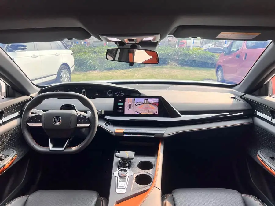 Changan UNI-V 2022 1.5T Premium