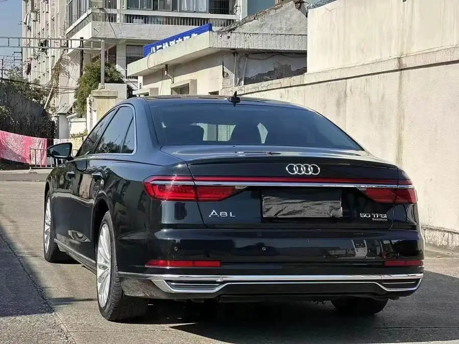 أودي A8 طراز 2021 A8L 50 TFSI quattro راحة