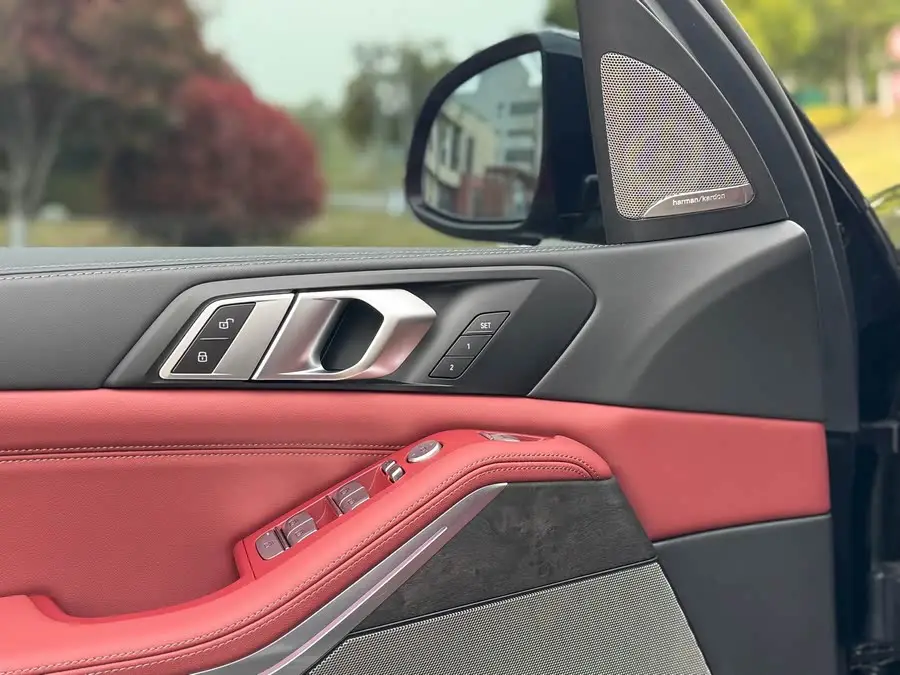 BMW X5 2023 xDrive 30Li Luxury M Sport Package