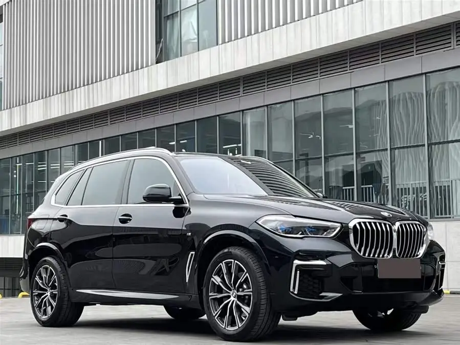 BMW X5 2022 xDrive 30Li Luxury M Sport Package