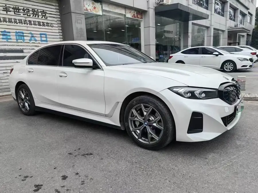 بي إم دبليو i3 2022 eDrive 35 L