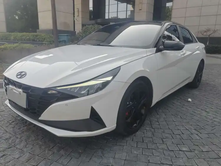 Elantra 2022 1.5L CVT LUX Premium