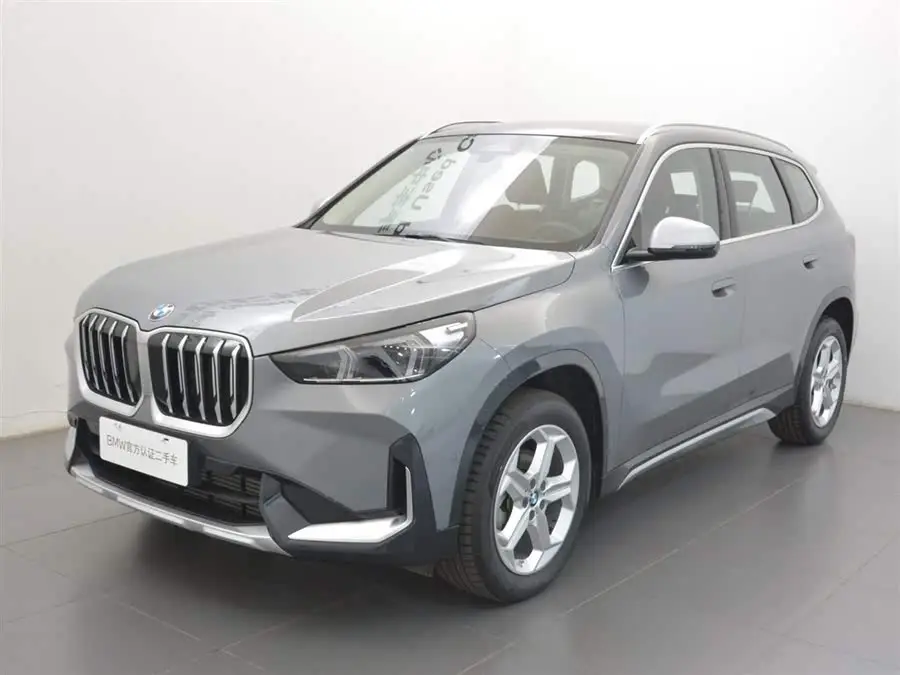 بي إم دبليو X1 طراز 2023 sDrive20Li حزمة تصميم X