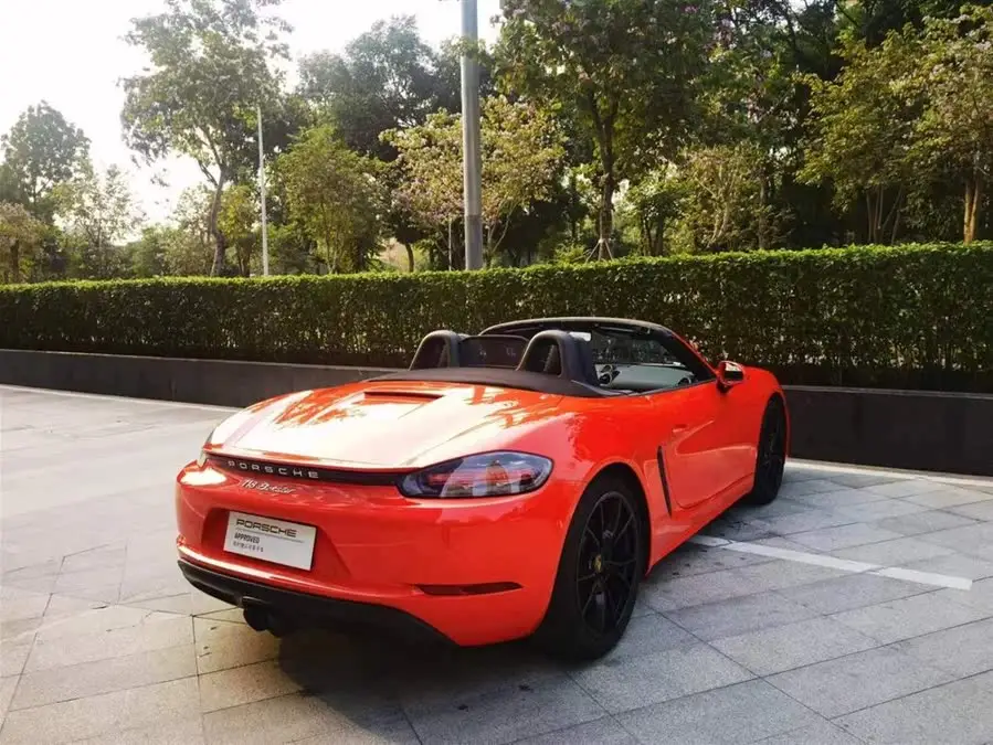Porsche 718 2020 Model Boxster 2.0T